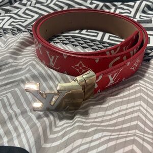 Louis Vuitton / Supreme    Red & White Belt!!!